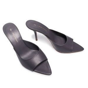 GIA BORGHINI
x Pernille Teisbaek Perni 04 leather sandals